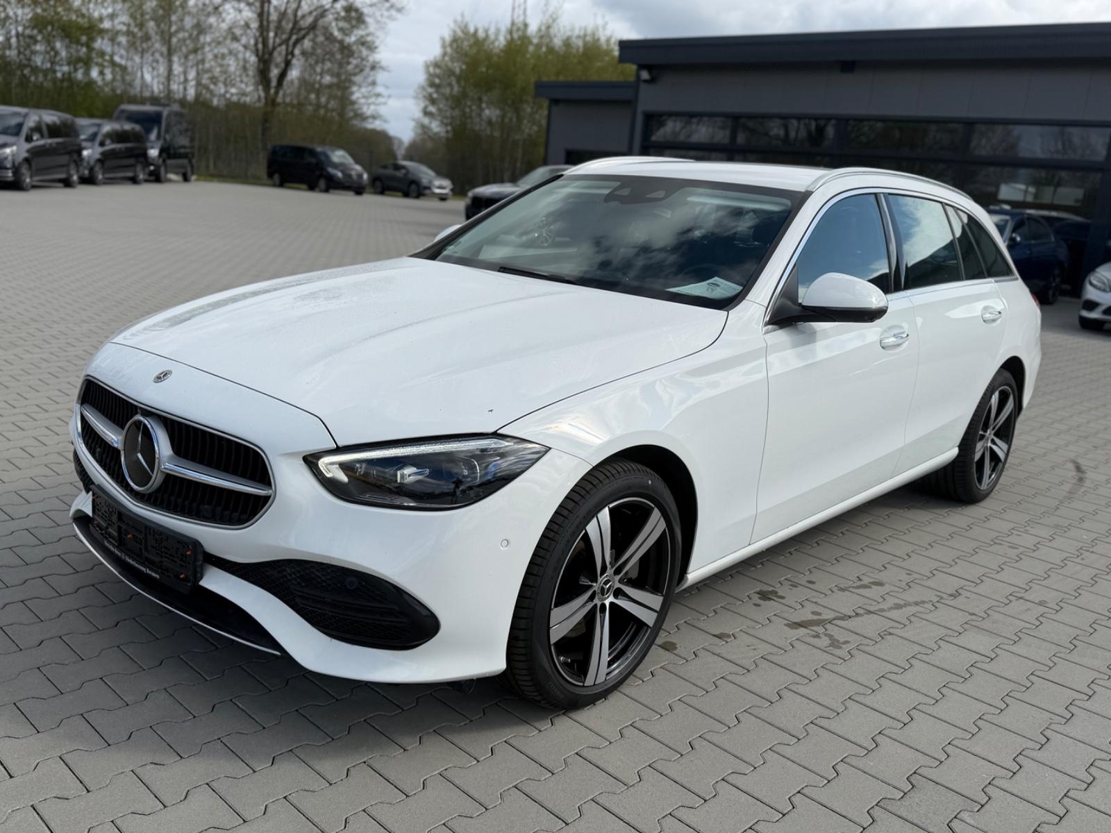 Mercedes-Benz C220d 4M T. - HUD-Memory-Hinterachslenkung-360K