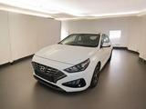 Hyundai i30 Trend 1.6 CRDI Alu + Navi-Paket Garantie - mit Diesel-Antrieb: Taxi, Limousine