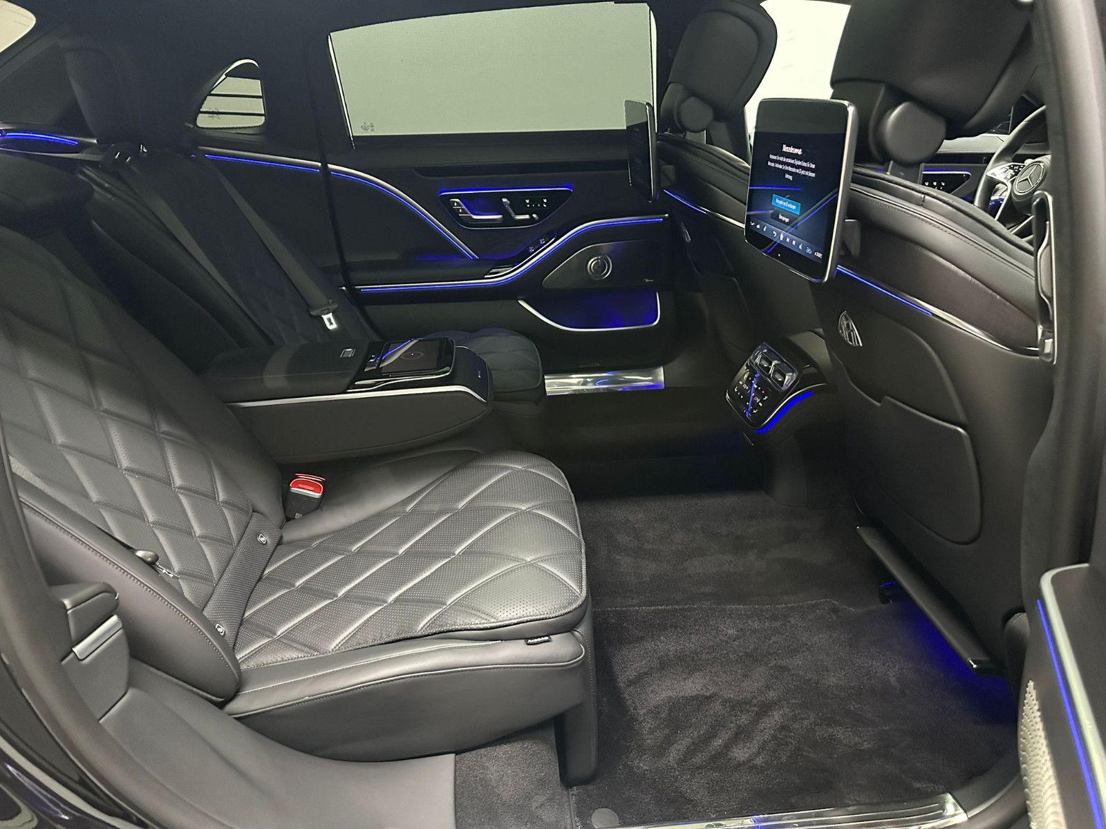 Fahrzeugabbildung Mercedes-Benz S 680 Maybach *PANORAMA*EXKLUSIV*Chaufferpaket*