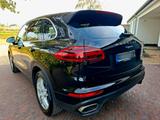 Porsche Cayenne Diesel - - Porsche Cayenne mit Diesel-Antrieb