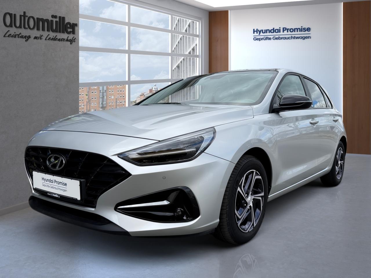 Hyundai i30 INTRO SHZ*LHZ*NAVI*USB*PANO*