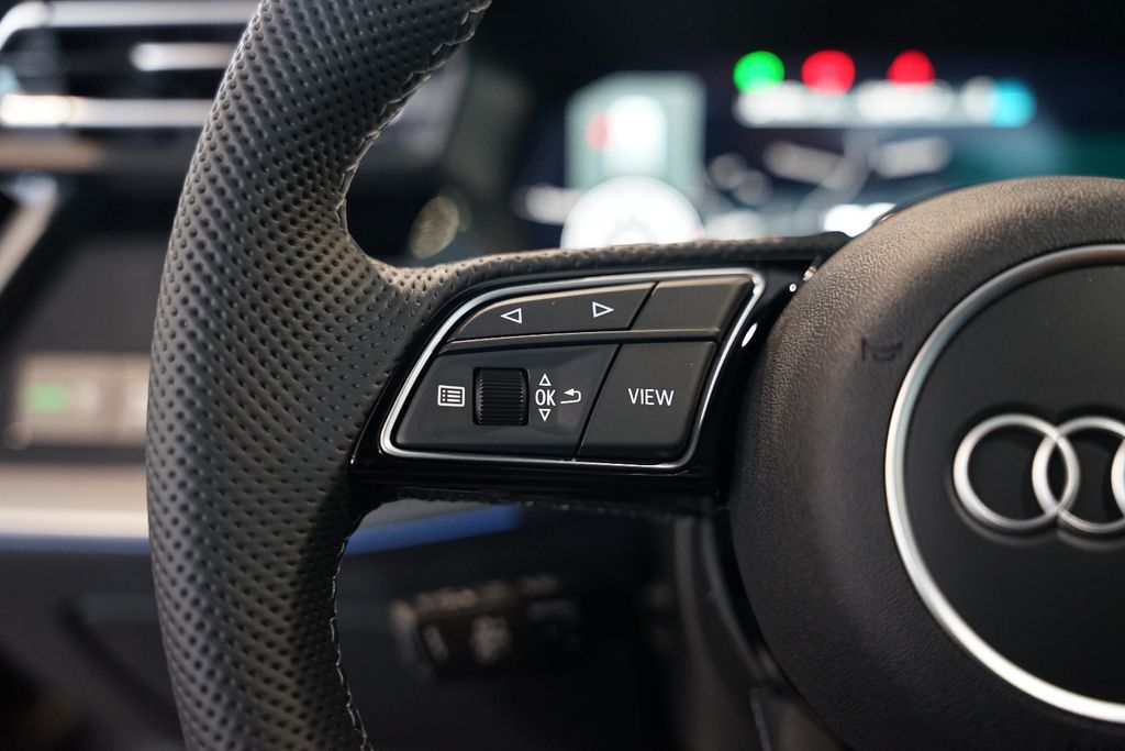 AUDI A3 Sportback 35 TFSI | 2x S line | Pano | Carbon AUDI A3 Sportback 35 TFSI | 2x S line | Pano | Carbon