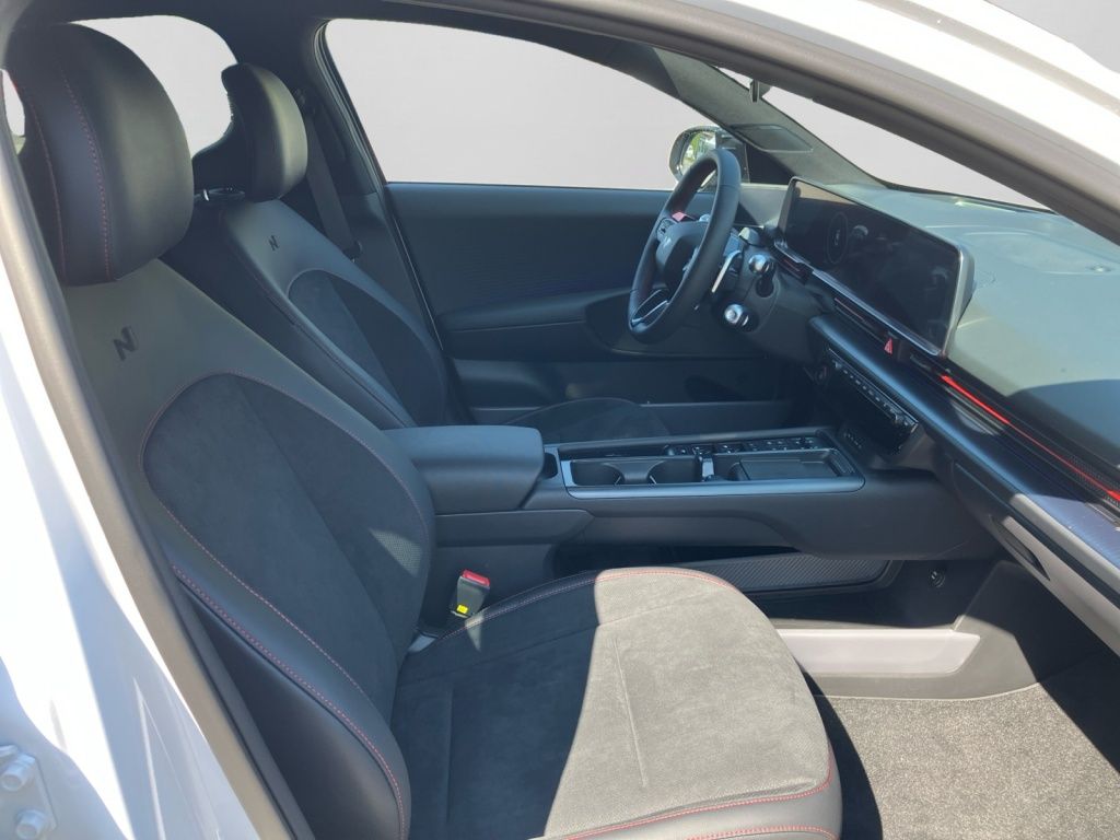 Hyundai IONIQ 6 – Bild 16
