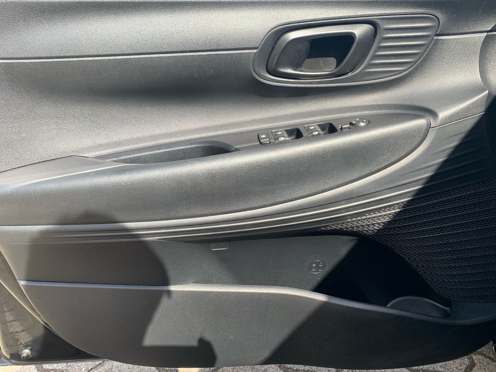 Fahrzeugabbildung Hyundai i20 1.0 T-GDI Edition 30 1Hd Allwetter