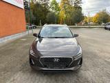 Hyundai i30 cw Select CAMERA - Hyundai i30 Select mit Diesel-Antrieb