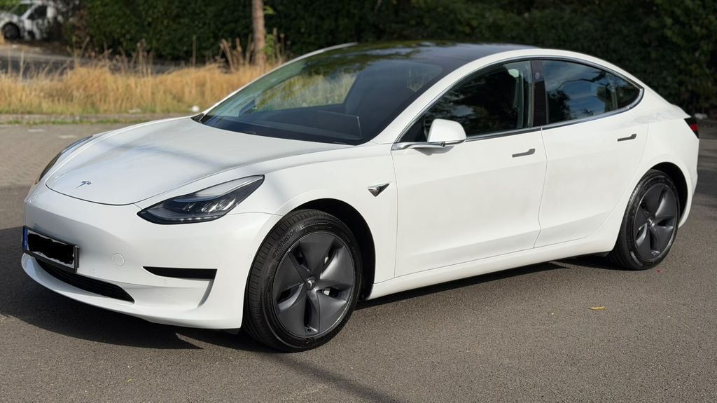 Image of Tesla Model 3