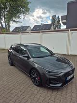 Ford Focus 2,3 EcoBoost ST X Turnier (Werksgarantie) - Behindertengerechte Ford Focus