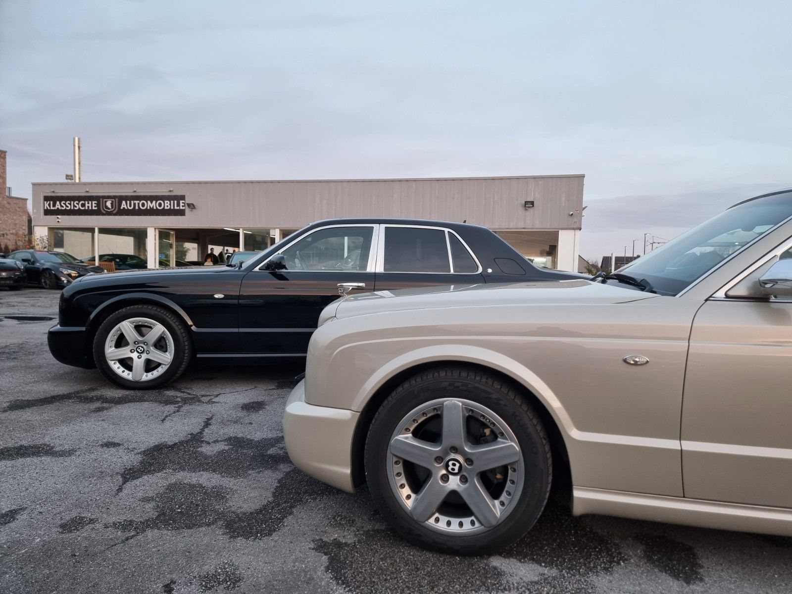 Fahrzeugabbildung Bentley Arnage T/Orig. km/Erstlack/Historie+Bestzustand