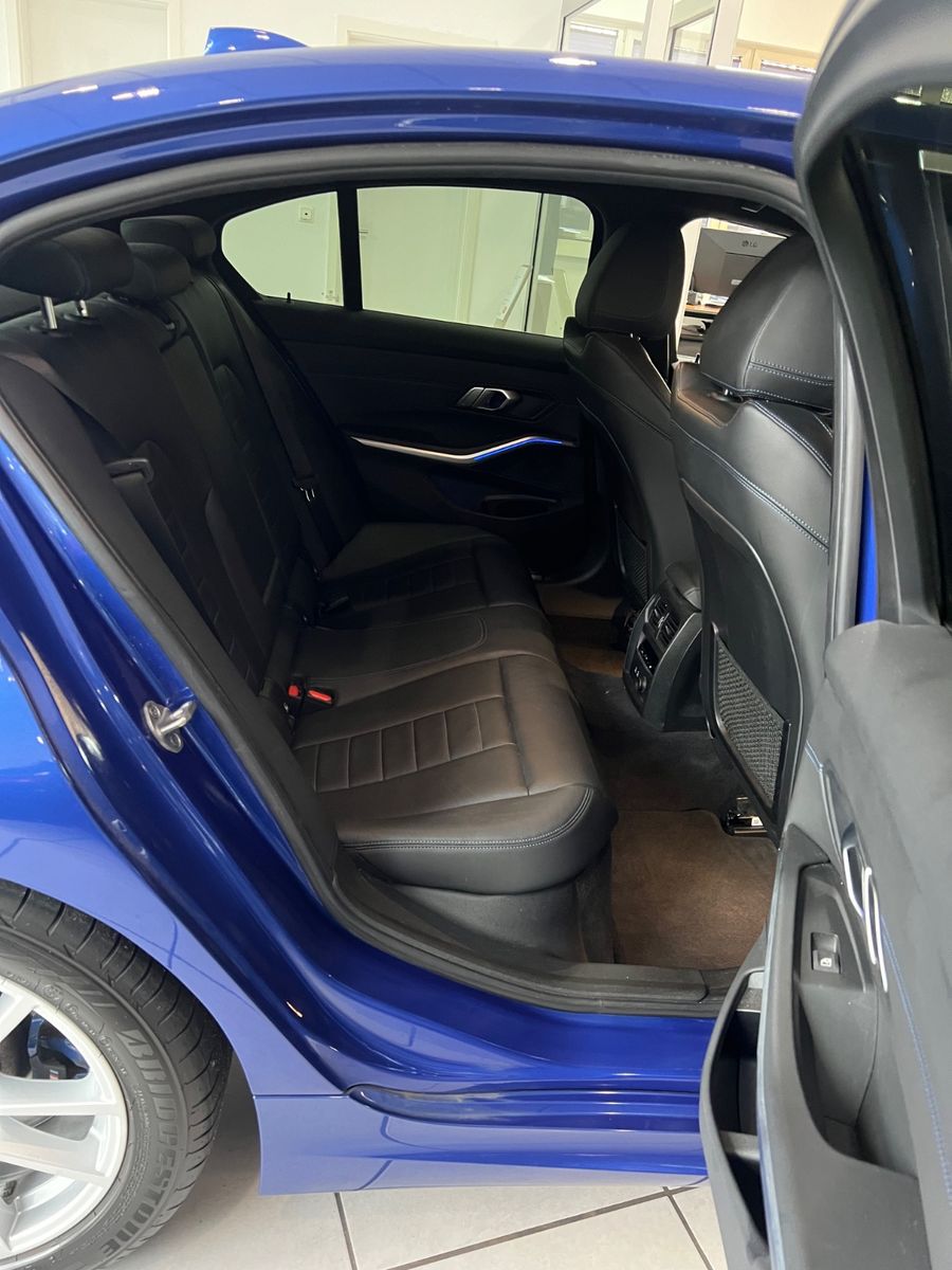 Fahrzeugabbildung BMW 330 i M Sport * Head-Up *Ambiente* LEDER *
