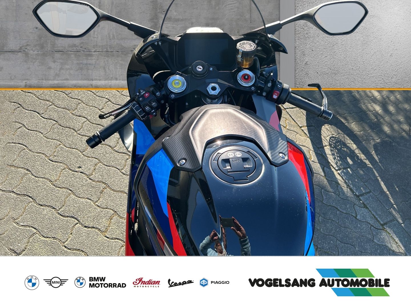 Fahrzeugabbildung BMW M 1000 RR Race-Paket, Dynamik-Paket, Frästeile-P