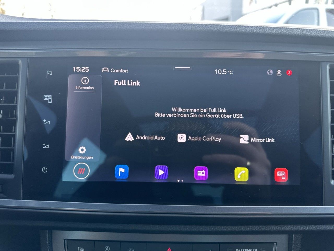 Fahrzeugabbildung CUPRA Ateca Tribe Edition 2.0 TSI 300 PS DSG 4Drive - mit KI generiert/bearbeitet