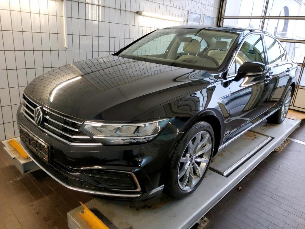 Volkswagen Passat Lim. GTE 1.4 TSI/Leder/AHK/HUD/Massage