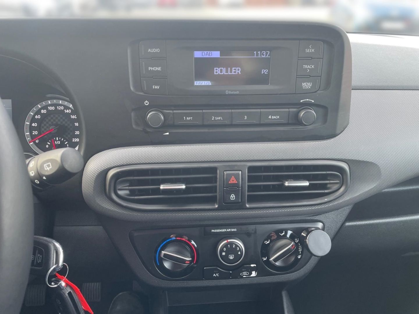 Fahrzeugabbildung Hyundai i10 1.0 Select Funktion Allwetter Lenkradheizung