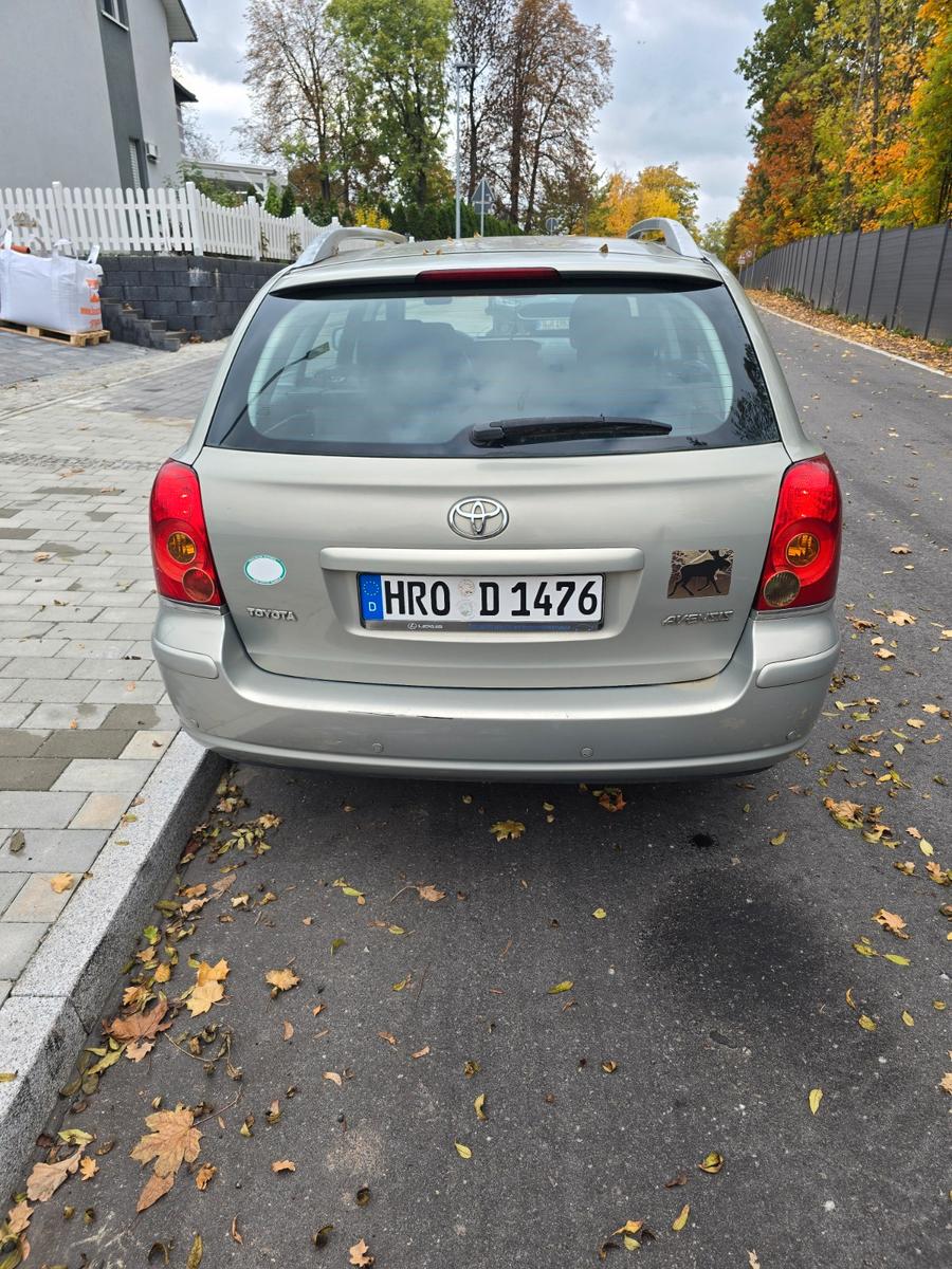 Toyota Avensis 2004 — photo 7