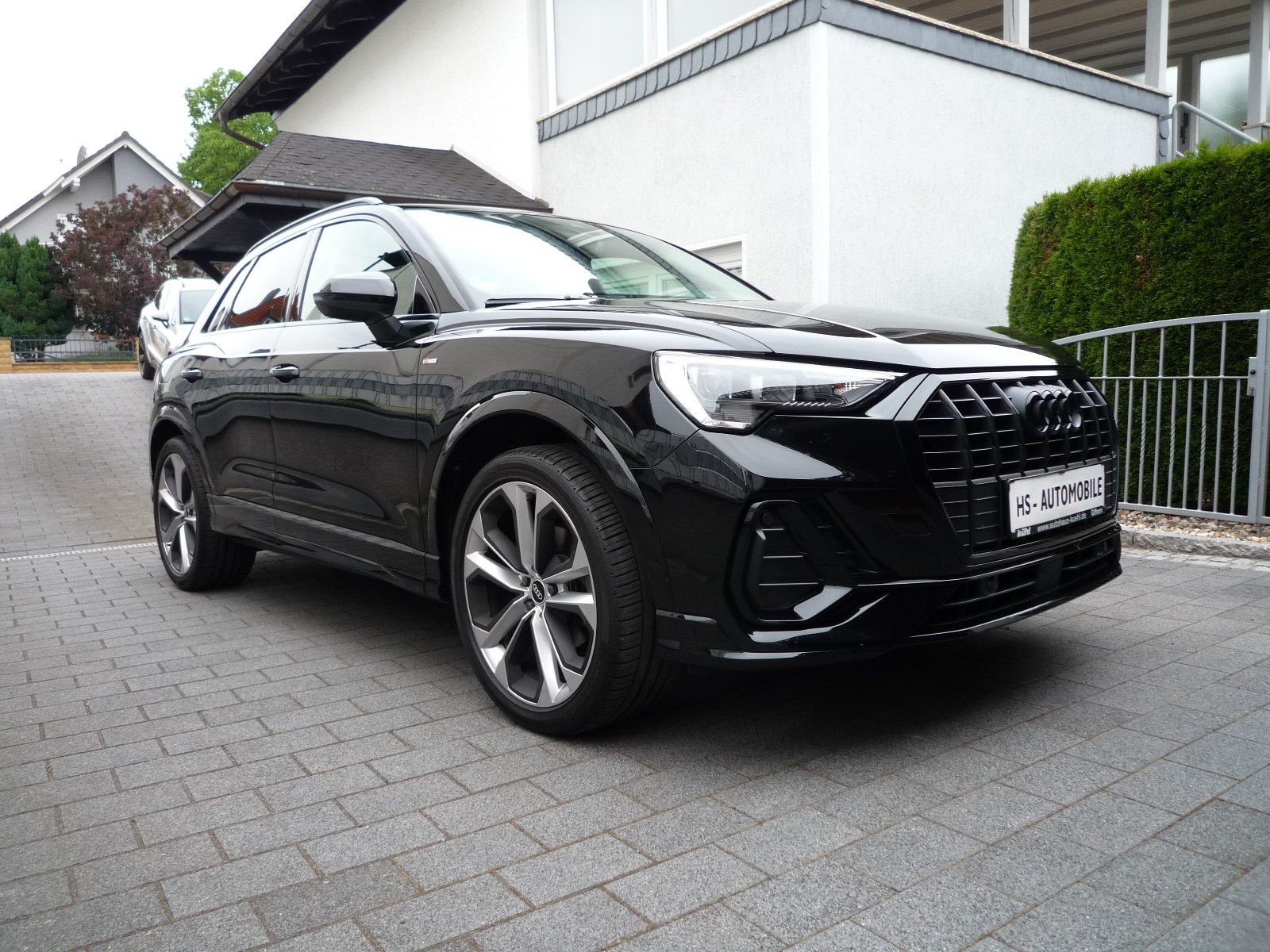 Audi Q3 - 1