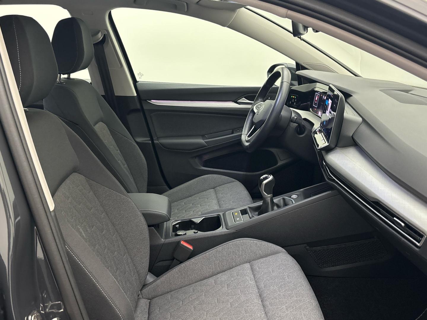Volkswagen Golf VIII Life 1.5 TSI CarPlay LED ACC App-Con., миниатюра 10