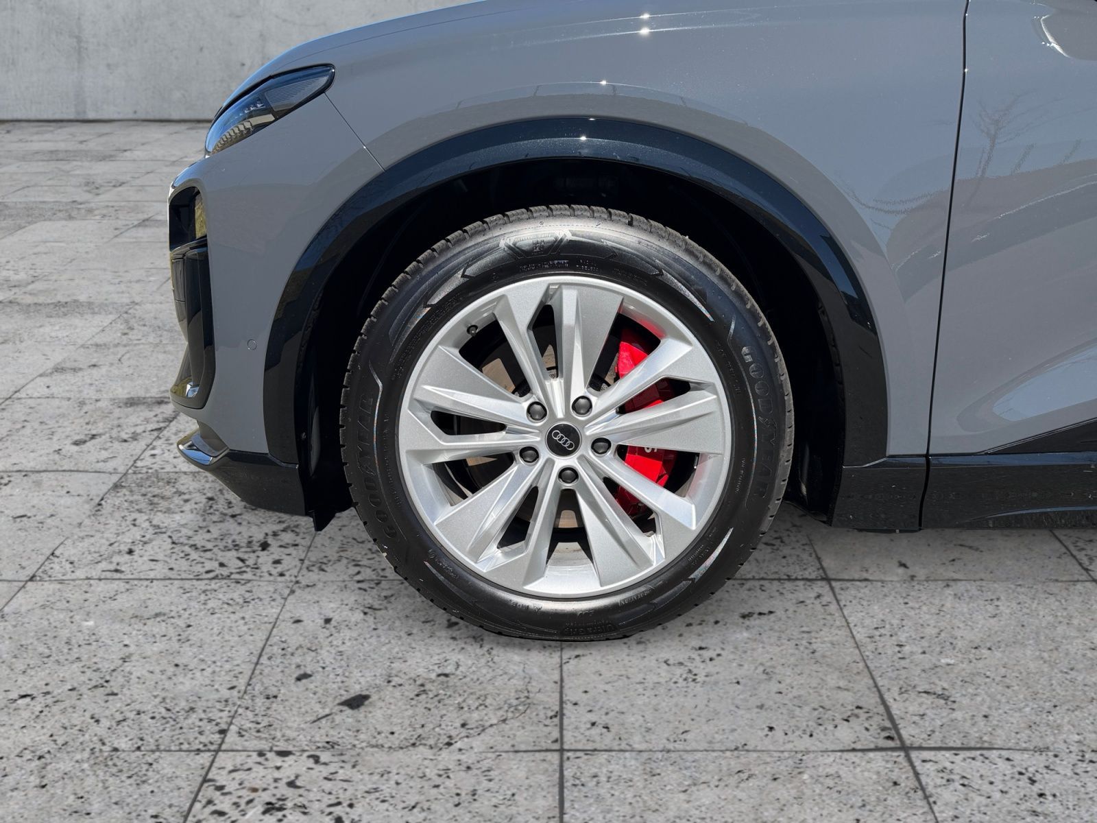 Audi SQ6 e-tron - Bild 8