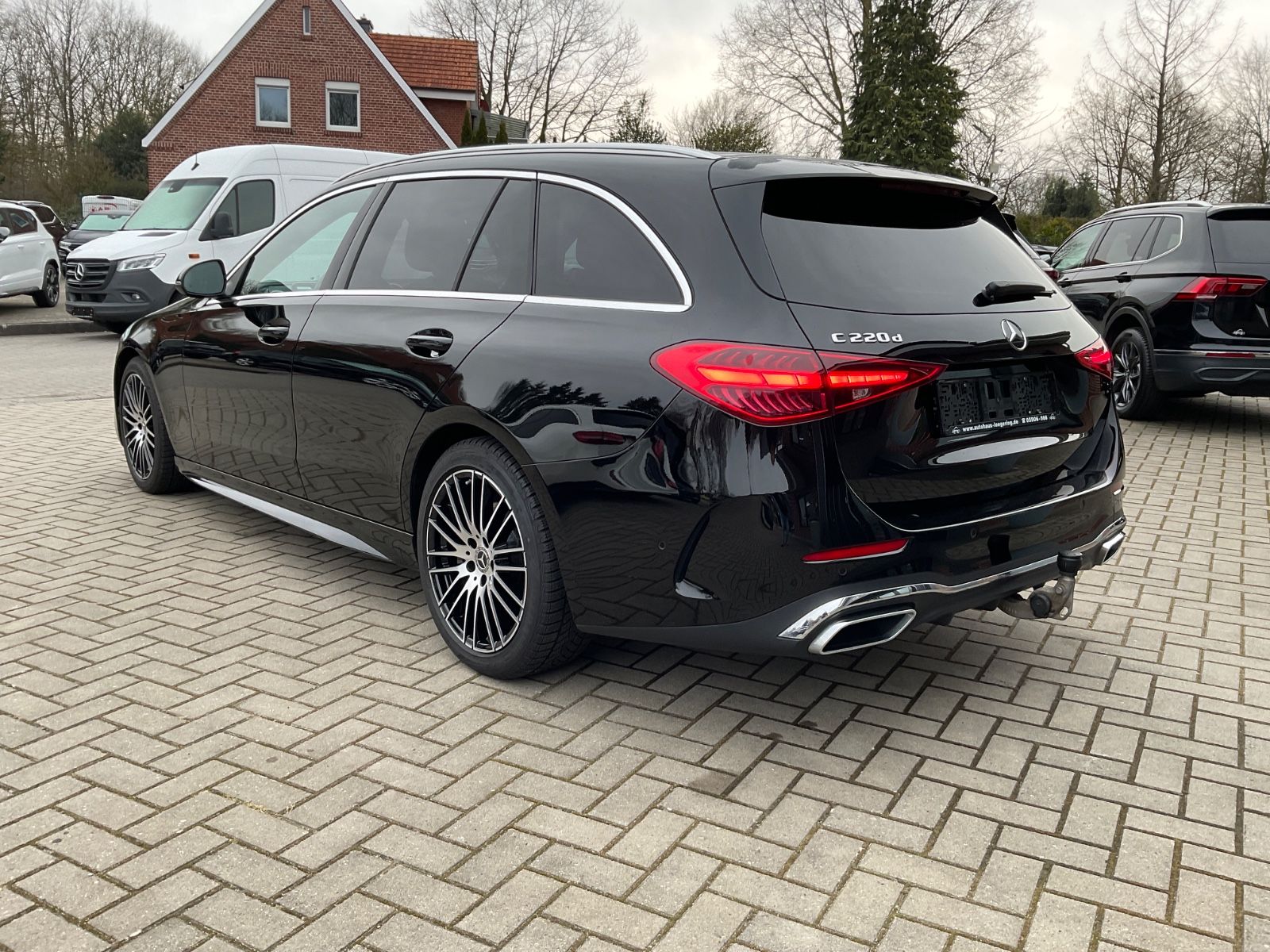 Fahrzeugabbildung Mercedes-Benz C 220 d T Autom,AMG,AHK,Kamera,Distronic