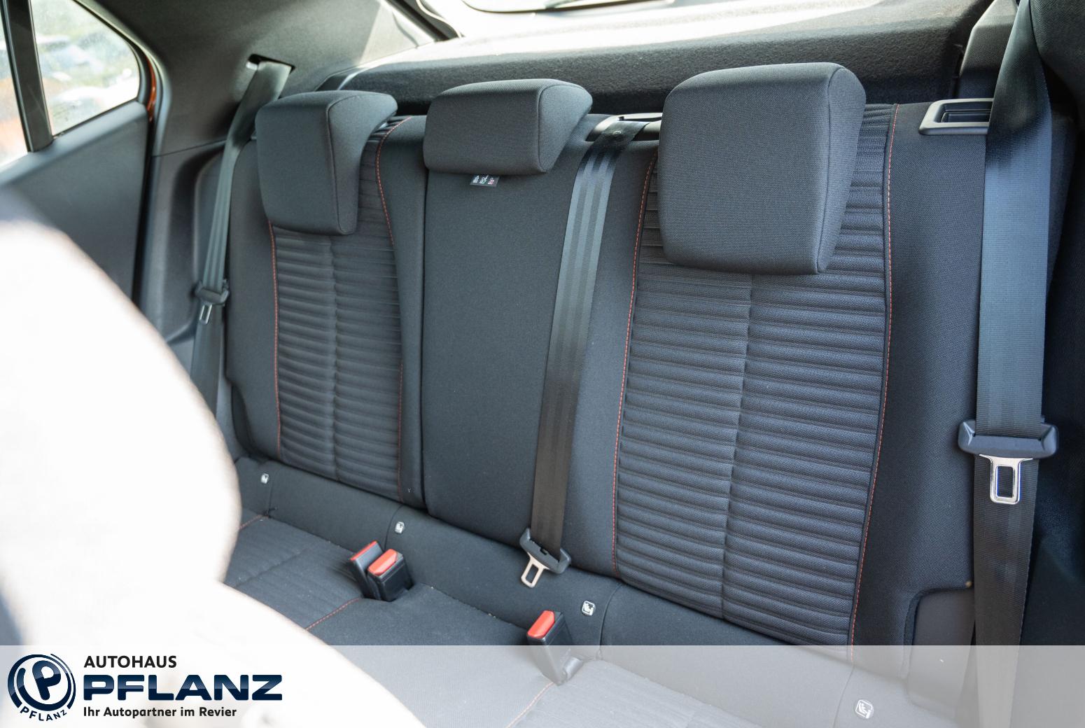 Peugeot 2008 Active Pack 1.2 PureTech 100 *AB 134€ ...