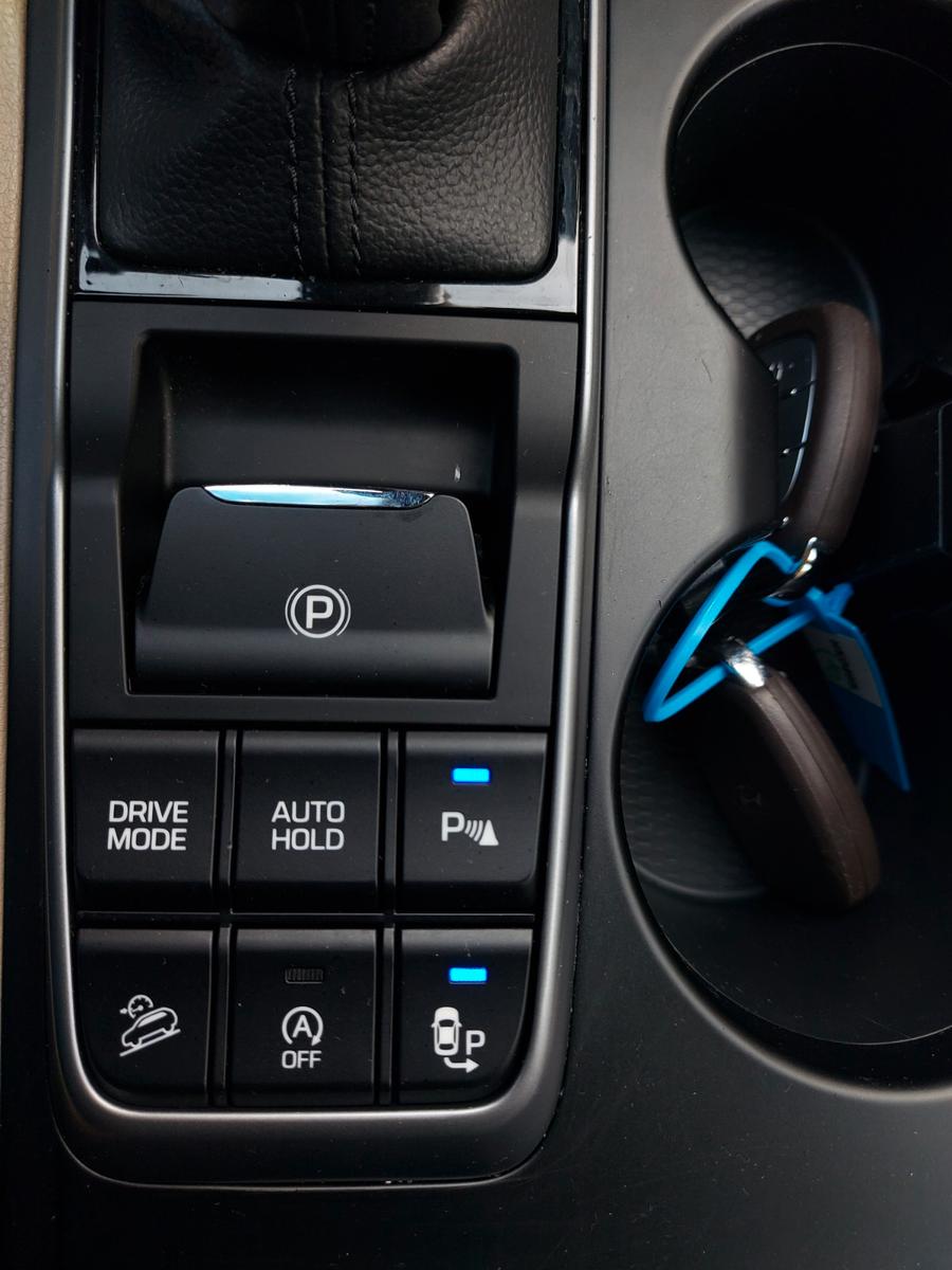 Hyundai Tucson blue Premium Pano Radar Leder Sitzklima