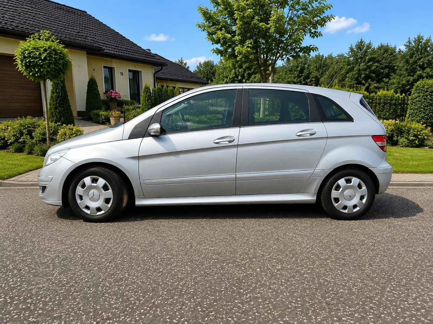 Mercedes-Benz B170 2006 — interior