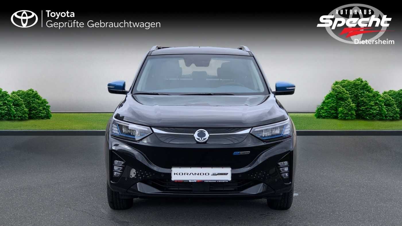 Fahrzeugabbildung Ssangyong Korando E-Motion Titanium / Navi / Leder