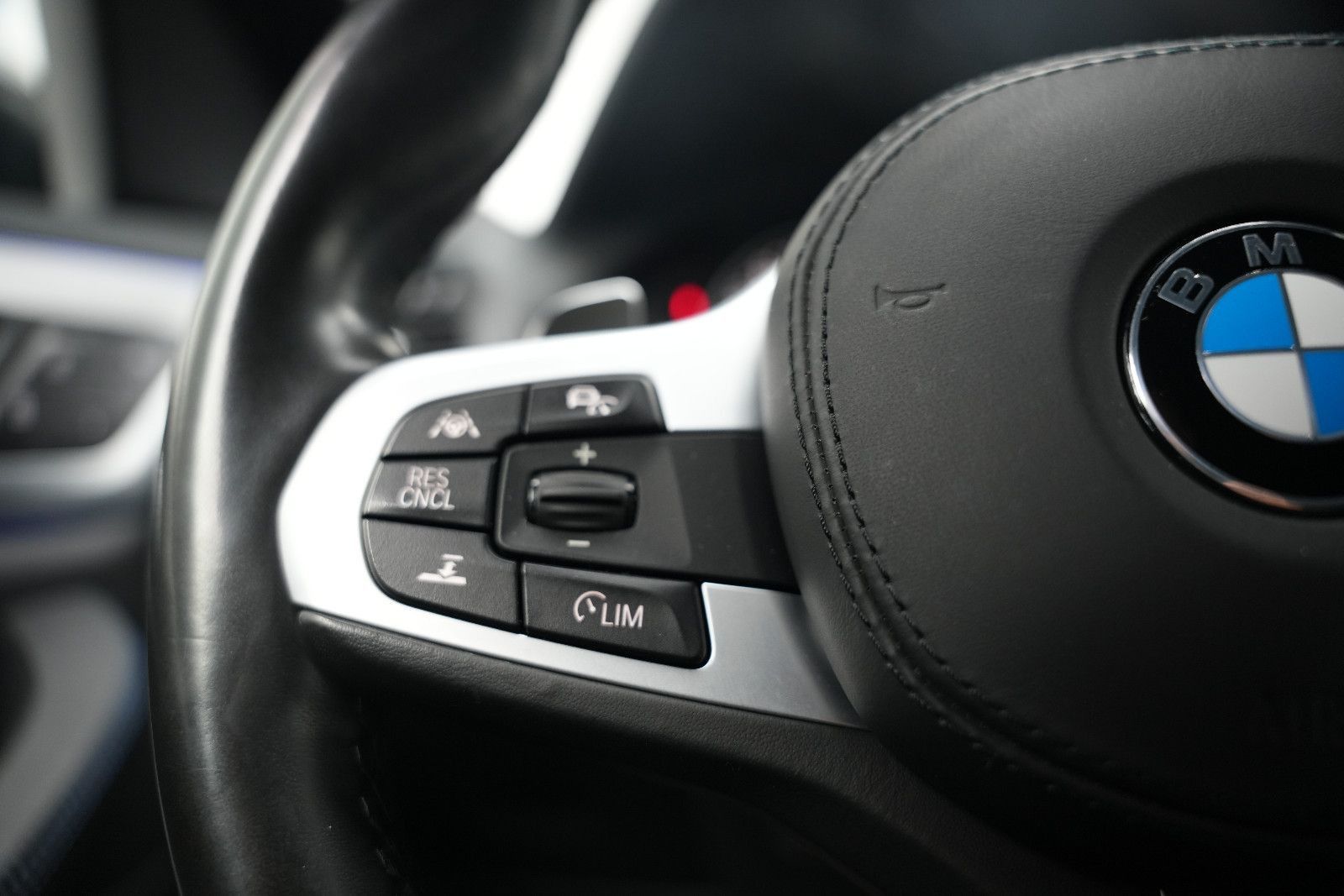 Fahrzeugabbildung BMW X4 M40 /HUD/LED/AHK/Leder/HUD/Ambiente/360°Cam/