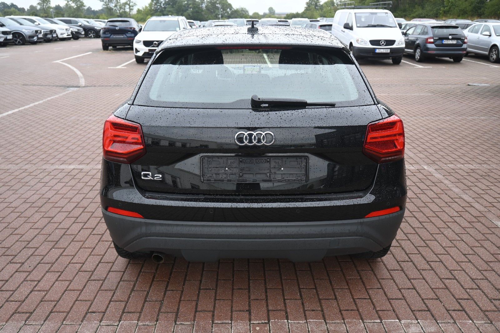 Fahrzeugabbildung Audi Q2 30 1.0 TFSI PDC*RFK*SHZG*LED*Allwetter*