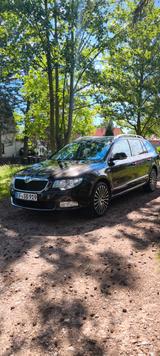 Skoda Superb  DSG 4x4 Standhz Tüv5/27 L & K VR6 - Skoda Superb von privat