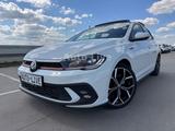 Volkswagen Polo GTI 2.0 TSI DSG*PANO*NAVI*VIRT*MATRI*KAMERA - Volkswagen Polo: Leder