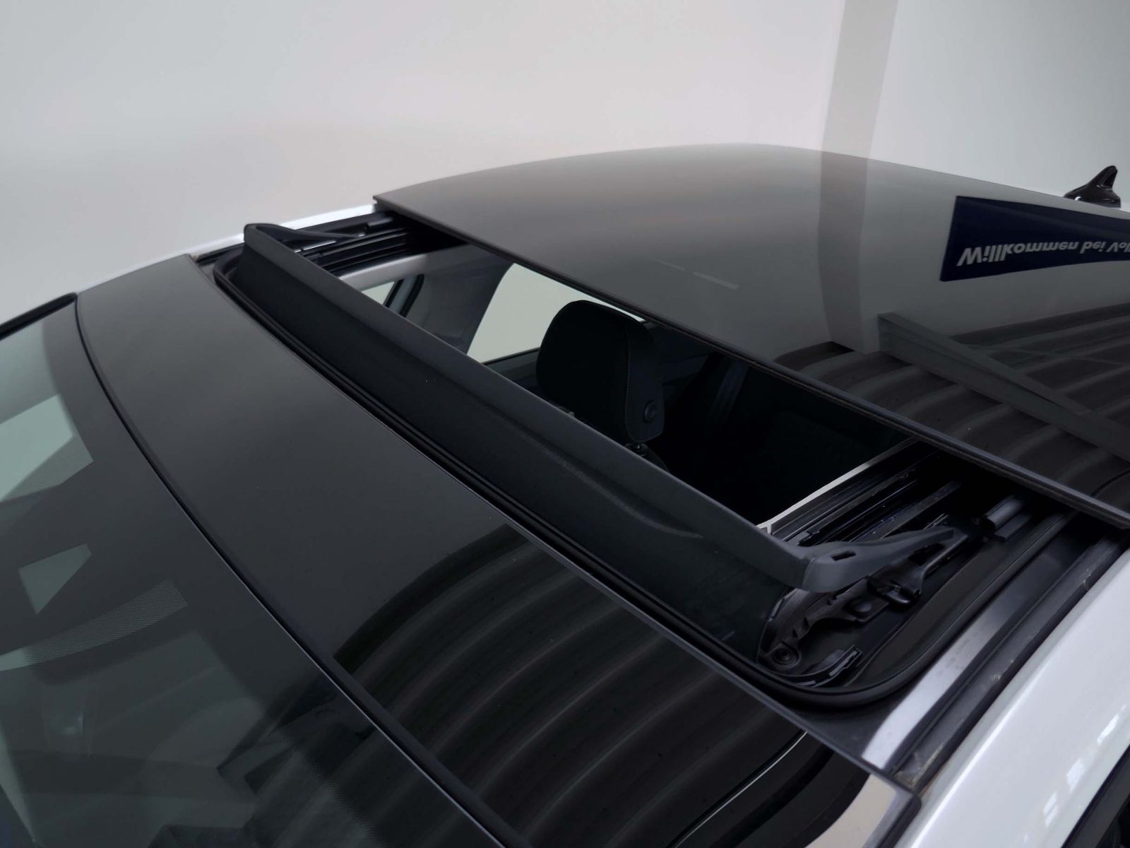 Fahrzeugabbildung Volkswagen Golf VIII Life 1.5 TSI | LED PDC ACC Navi