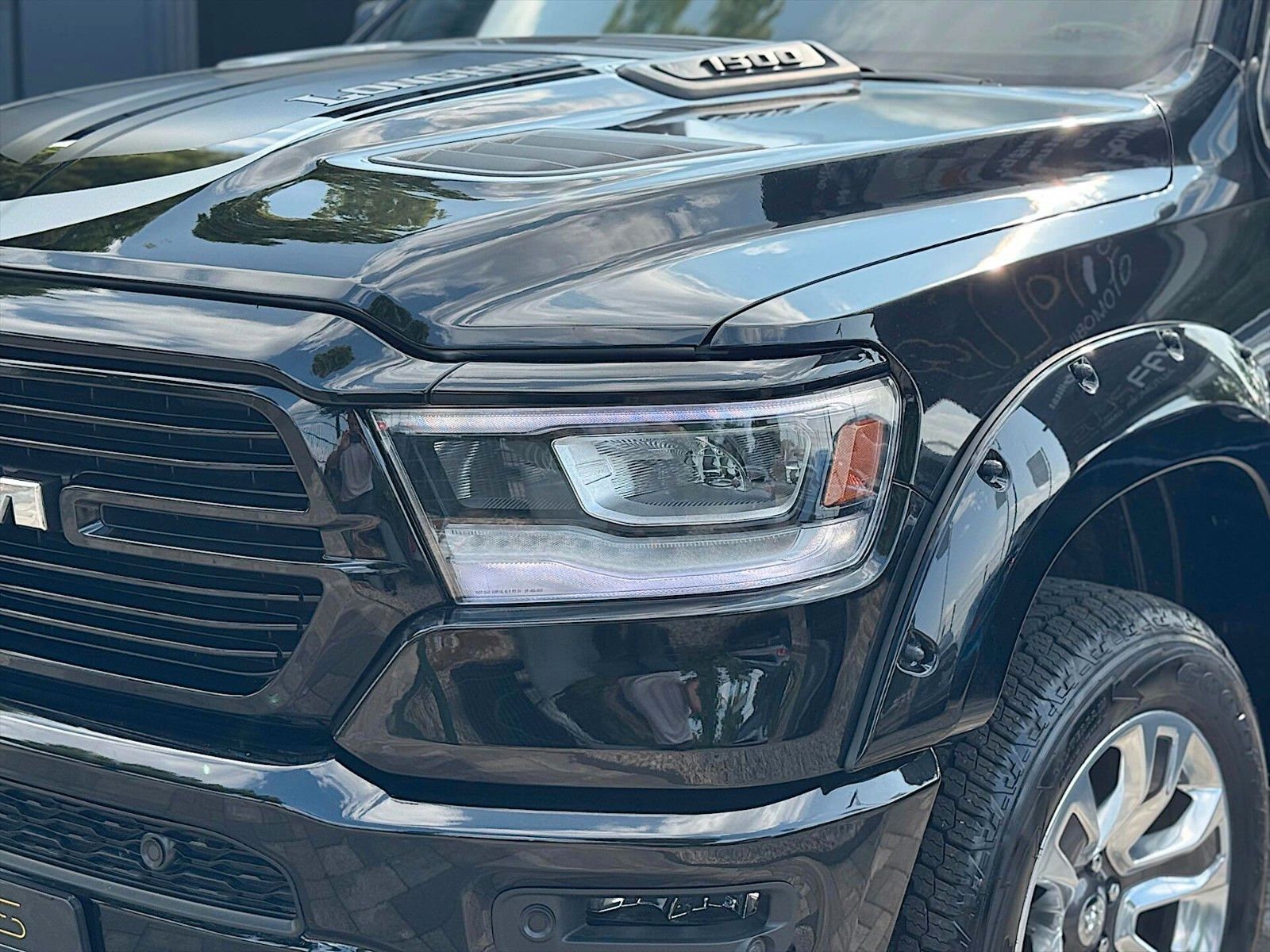 Fahrzeugabbildung Dodge RAM 5.7 V8 HEMI 4x4 LIMITED LONGHORN Edition LED