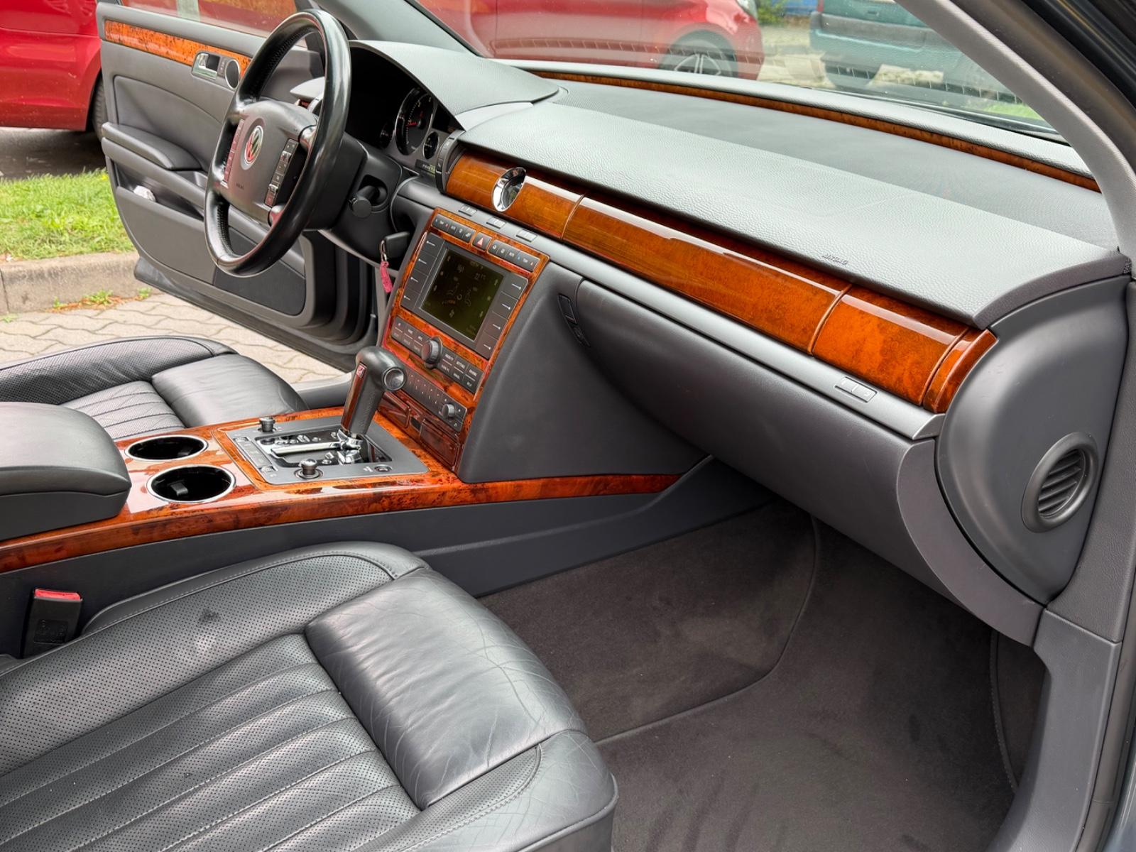 Volkswagen Phaeton V6 TDI 4Motion/ TÜV NEU/ 8 Fach