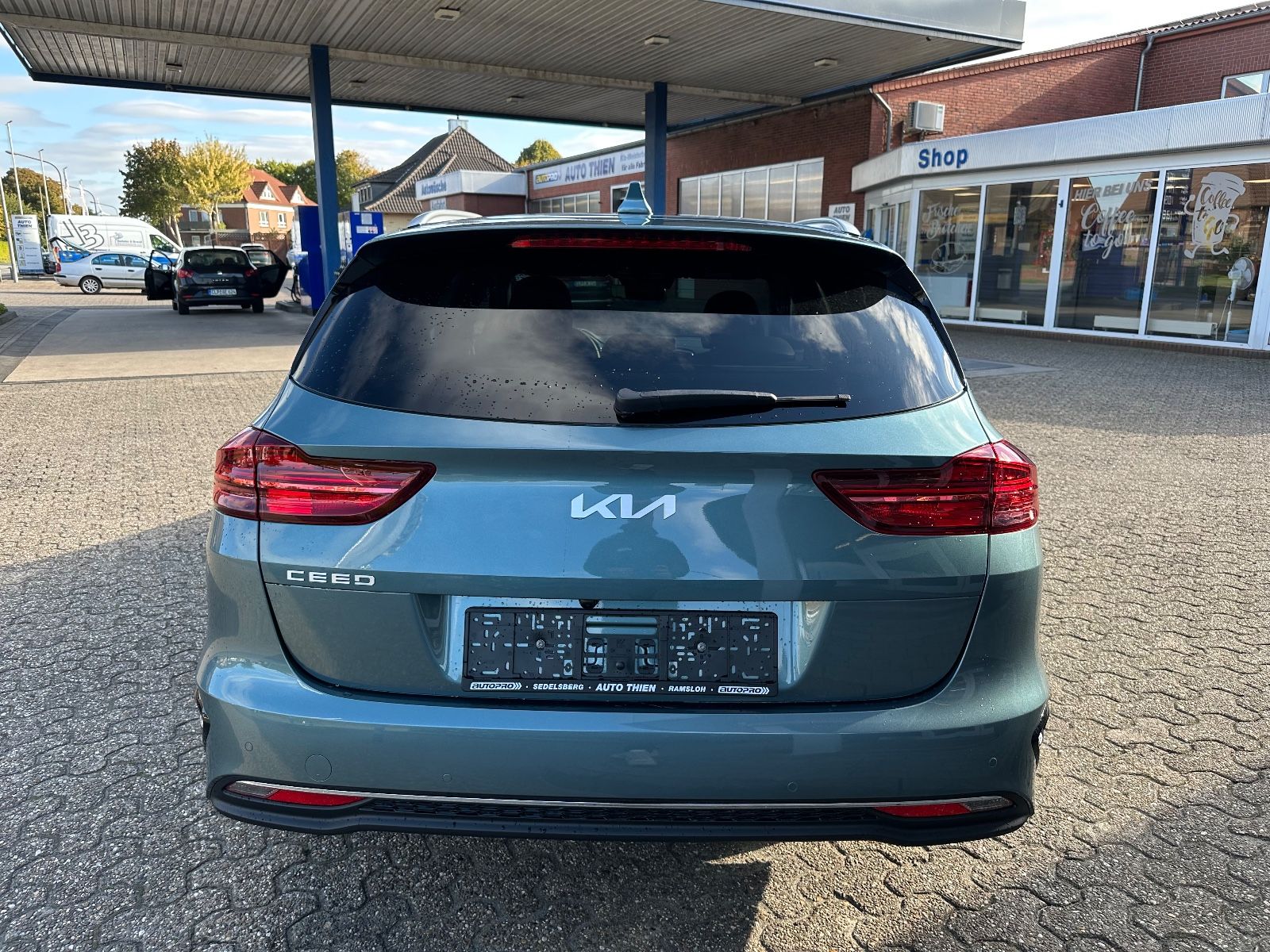 Fahrzeugabbildung Kia Ceed Sportswagon 1.0 T-GDi DCT Navi/GRA/Shzg/PDC