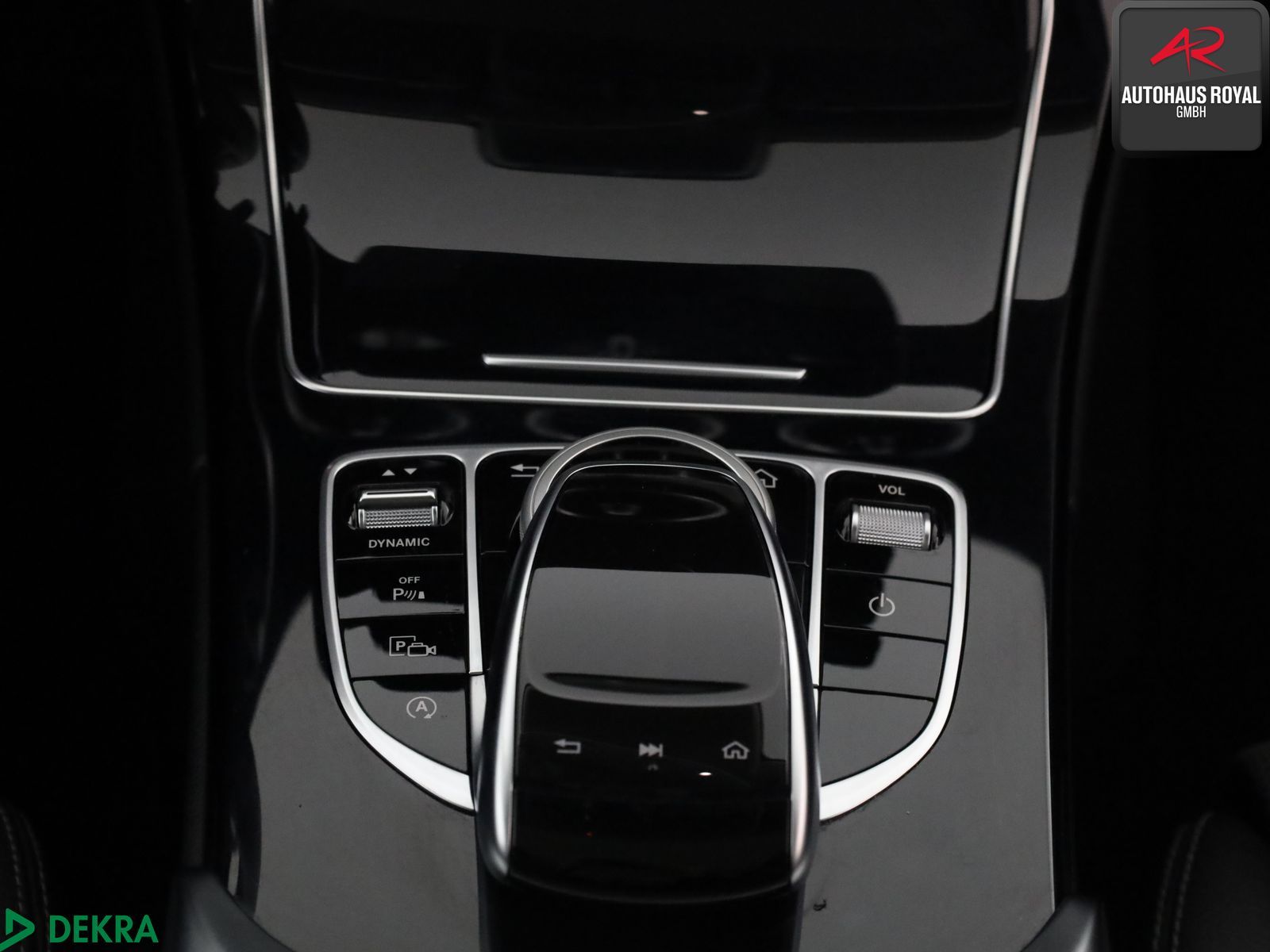 Mercedes-Benz C 220 d T Avantgarde NIGHT WIDE,PANORAMA,KEYLESS foto 21