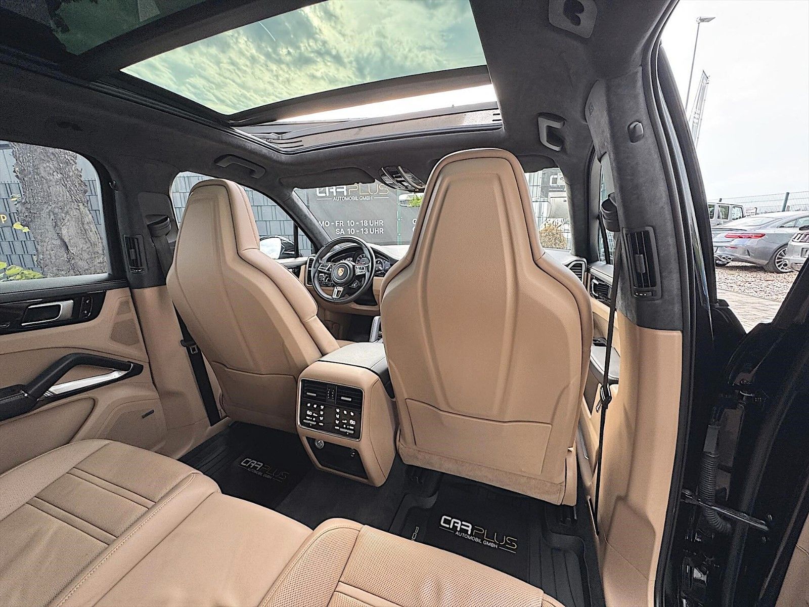 Fahrzeugabbildung Porsche Cayenne Turbo Black Edition *Matrix*ACC*TECHART*