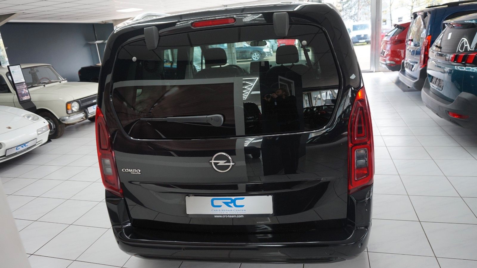 Fahrzeugabbildung Opel Life E Innovation 5,5 L. durch. Verbrauch