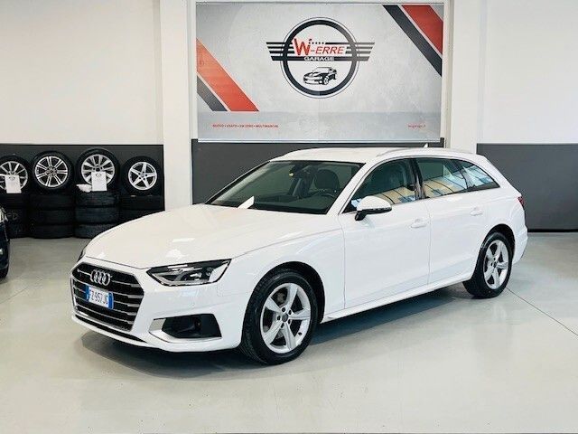 Audi A4 Avant 30 TDI/136 CV S tronic Business Ad