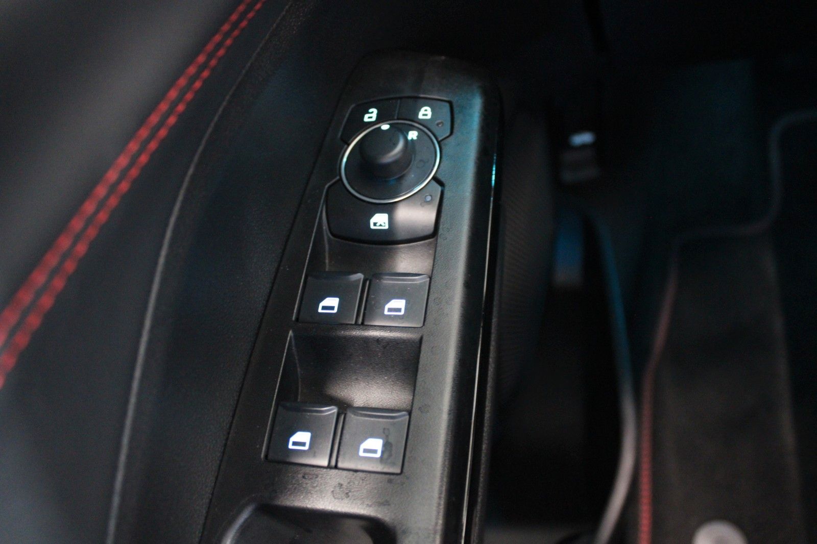 Fahrzeugabbildung Ford Puma MHEV ST-Line LED NAVI WinterPaket CAM
