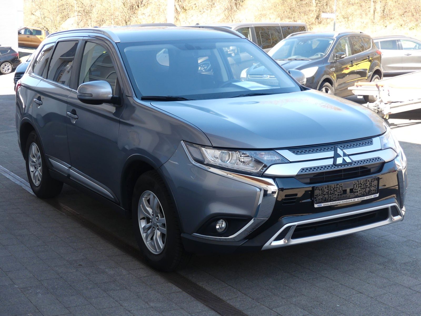 Fahrzeugabbildung Mitsubishi Outlander Diamant Edition 2WD*Gasanlage*Kamera*