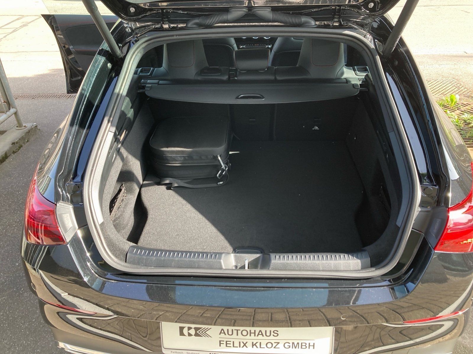 Fahrzeugabbildung Mercedes-Benz CLA 250 e SB AMG Plus*Pano*HUD*Memory*360*Totwi*
