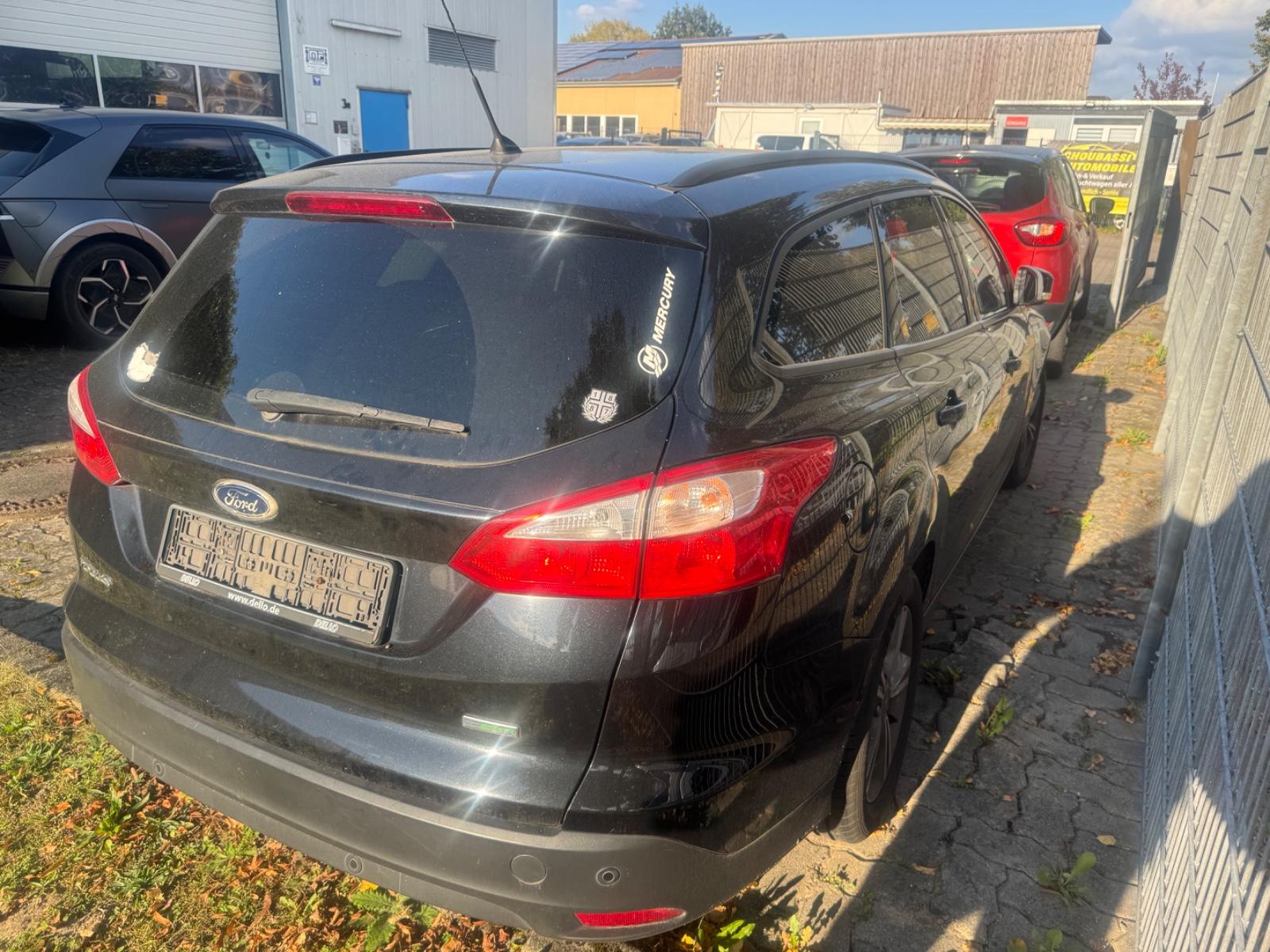 Ford Focus 2013 — engine 998 cm³, 101 HP (74kW)