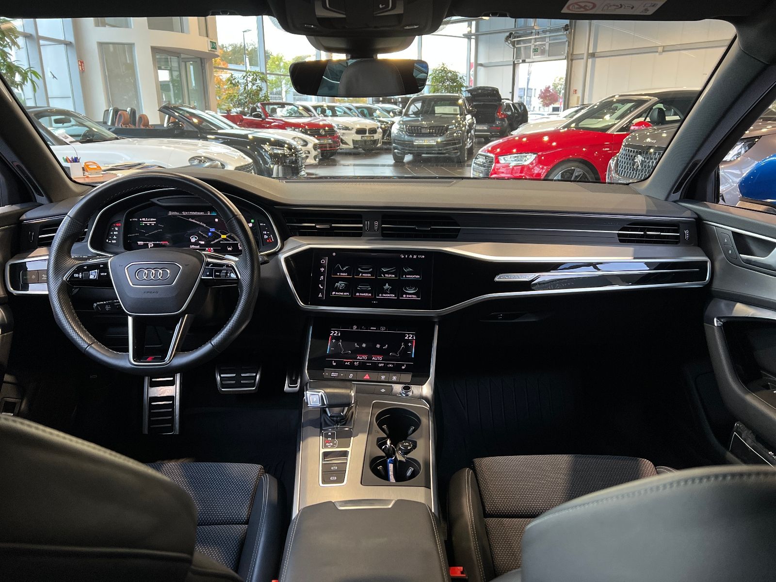 Fahrzeugabbildung Audi A6 Avant 45 TDI quattro S Line AHK B&O ACC NAVI