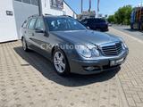 Mercedes-Benz E 200T Kompressor Avantgarde/7 Sitze/Navi/Xenon - Mercedes-Benz E 200: Kompressor Avantgarde