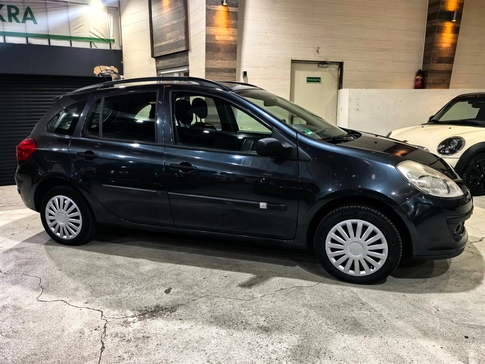 Renault Clio 2009 — photo 8