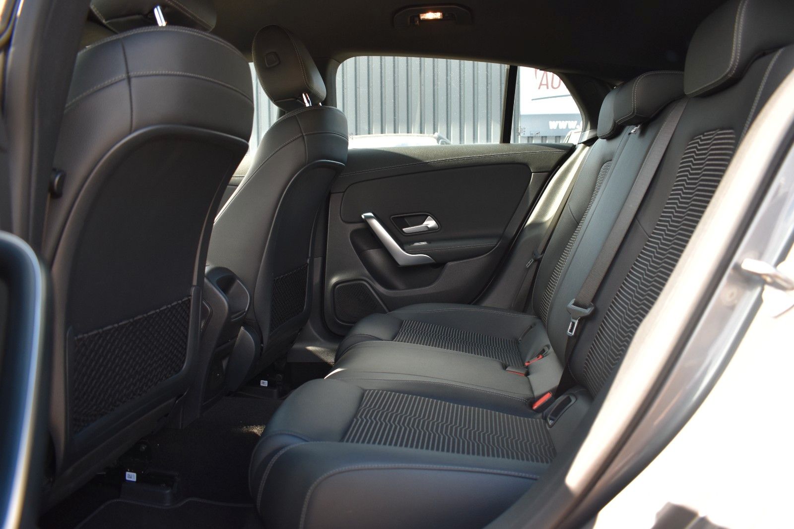 Fahrzeugabbildung Mercedes-Benz CLA 180d Shooting Brake LED/CARPLAY/KAMERA/TEMPO