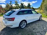Skoda Superb 2.0 TDI SCR 140kW DSG PREMIUM EDIT CO... - Skoda Superb Gebrauchtwagen in München