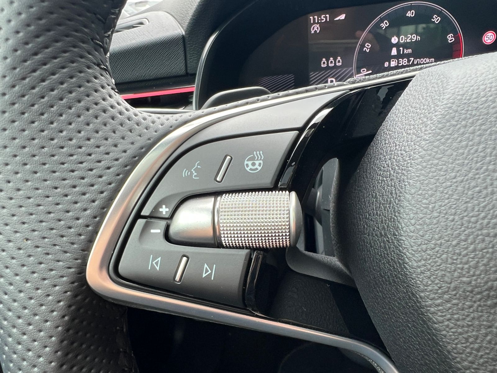 Fahrzeugabbildung SKODA Kamiq Monte Carlo 1.0 TSI DSG *Matrix-LED, ACC,