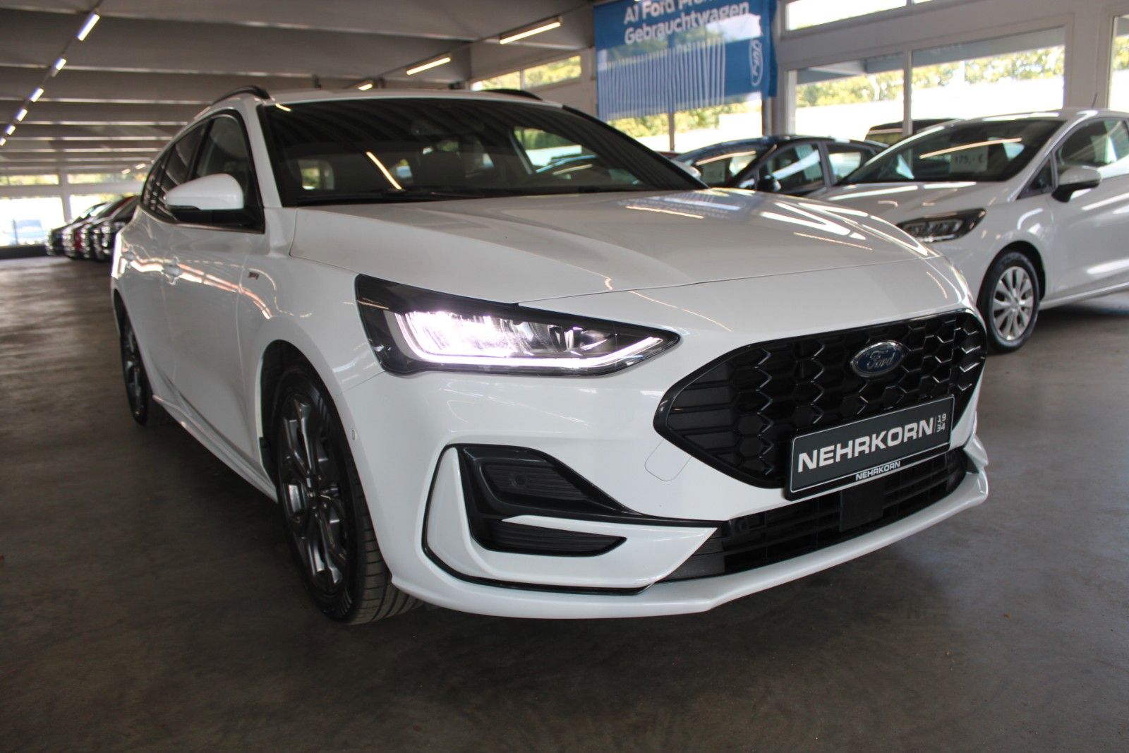 Fahrzeugabbildung Ford Focus ST-Line Aut. LED ACC BLIS WinterPaket uvm.