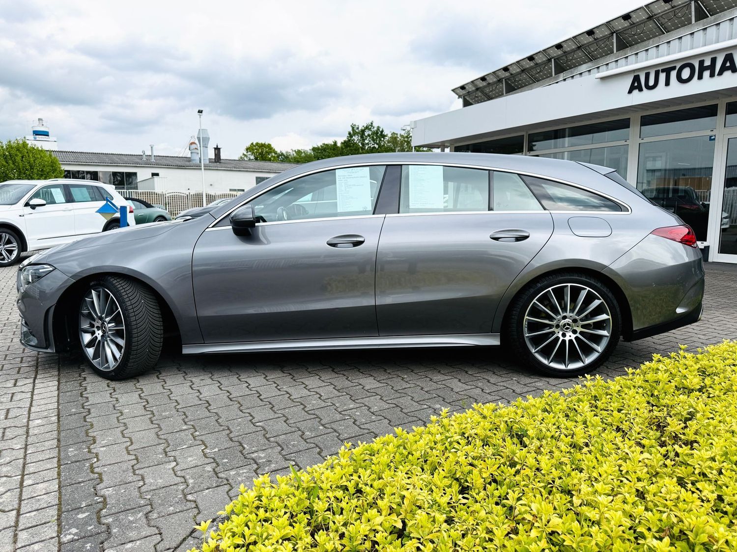 Fahrzeugabbildung Mercedes-Benz CLA 200 Shooting Brake AMG, Comand, LED, Easy Pa